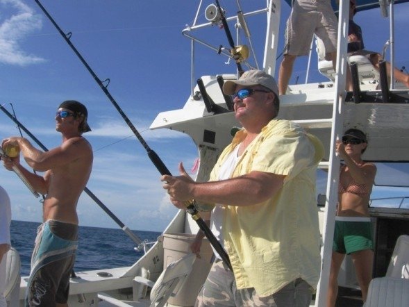 Key West Split Fishing Charters | #1 Service in FL Keys Image 1